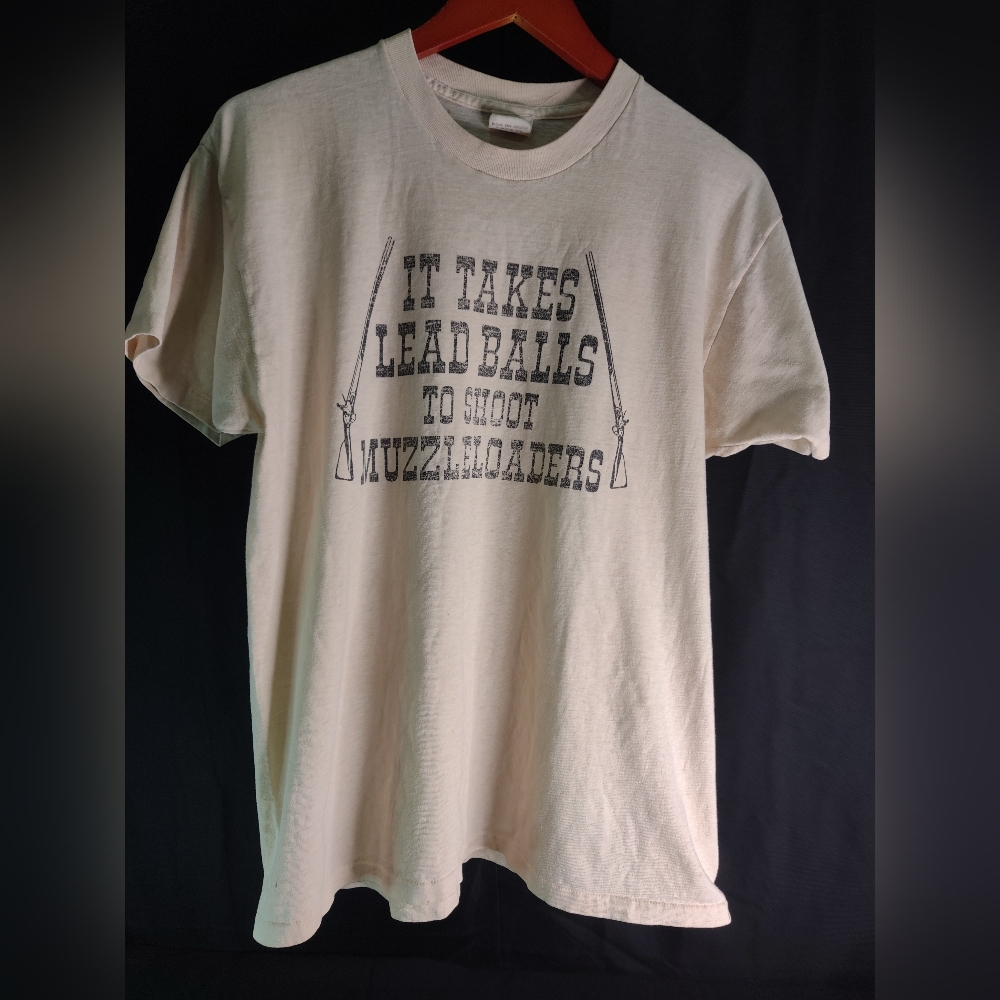 VTG " It Takes Lead Balls To Shoot Muzzleloaders" T-shirt XL